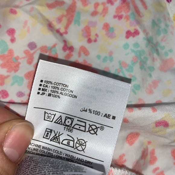 Old Navy 12 Month Little Girl Floral top with button up back with original tags - Picture 5 of 5